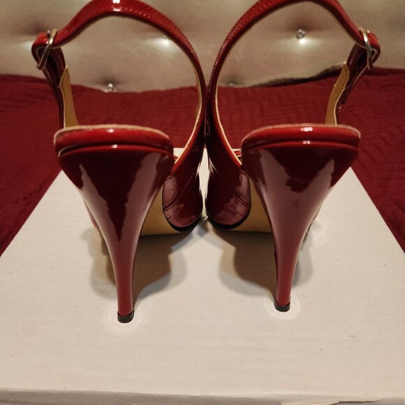Women's size 7 Red Patent Slingback Pumps - Picture 3 of 4